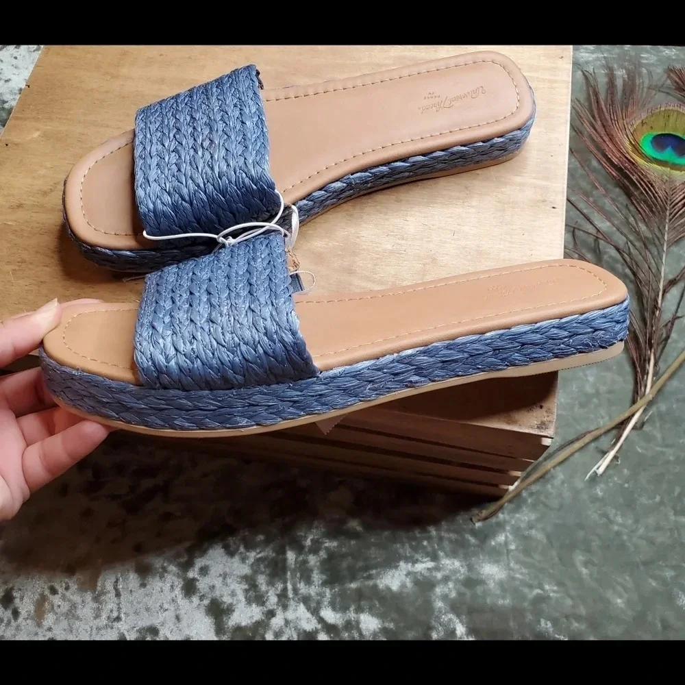 Universal Thread Mardi Raffia Platform Sandals